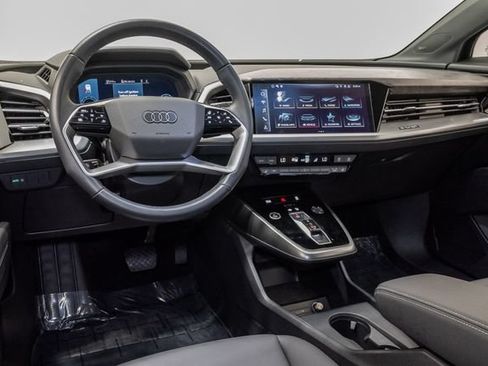 Used 2024 Audi Q4 e-tron Premium Plus w/ Premium Plus AWD/4WD image 7
