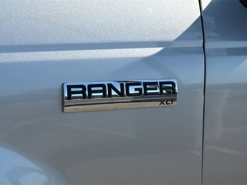 Used 2011 Ford Ranger XLT image 38