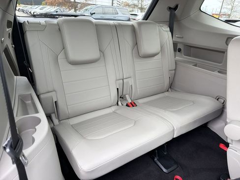 Used 2021 Volkswagen Atlas SEL Premium image 15