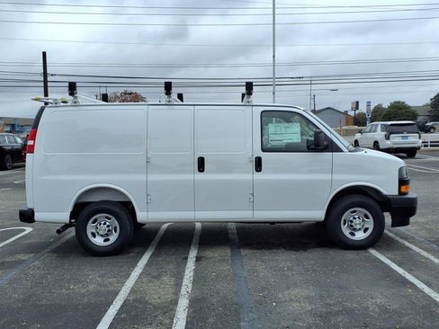 New 2025 Chevrolet Express 2500 w/ Driver Convenience Package image 3
