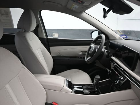 Used 2025 Hyundai Tucson SEL FWD image 10