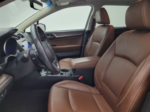 Used 2018 Subaru Outback 3.6R Touring AWD/4WD image 17