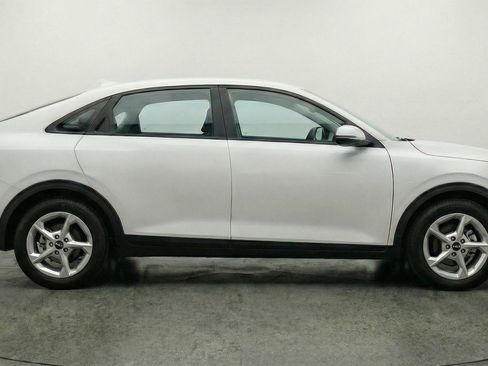 Used 2025 Kia K4 FWD image 11