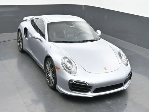 Used 2014 Porsche 911 Turbo S w/ Light Design Package AWD/4WD image 33