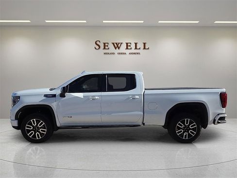 Used 2025 GMC Sierra 1500 AT4 w/ AT4 Premium Package image 2