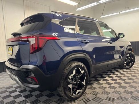 Used 2026 Kia Seltos EX FWD image 4