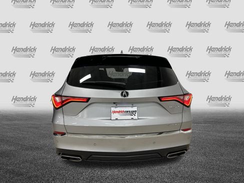 Used 2023 Acura MDX SH-AWD w/ Advance Package image 9