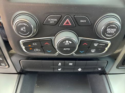 Used 2017 RAM 1500 Sport w/ Black Ram 1500 Sport Group AWD/4WD image 25