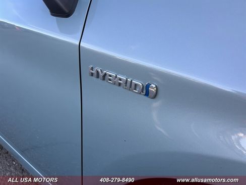 Used 2013 Toyota Prius Three image 11