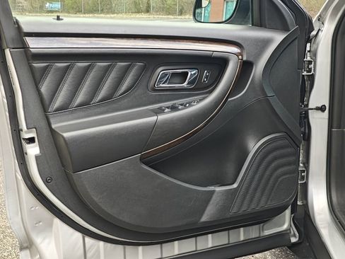 Used 2014 Ford Taurus Limited image 11