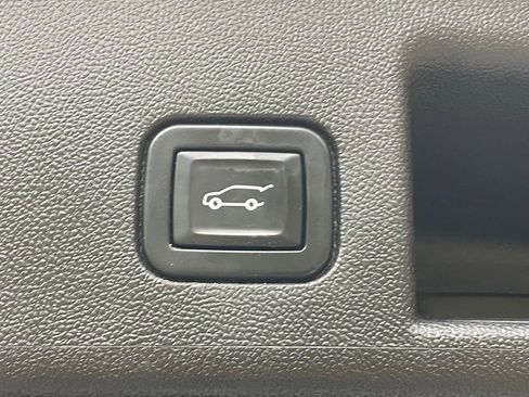 Certified 2022 Chevrolet Equinox Premier AWD/4WD image 20