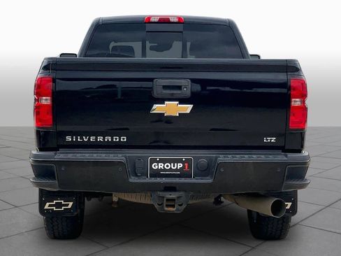 Used 2018 Chevrolet Silverado 2500 LTZ w/ Duramax Plus Package AWD/4WD image 5