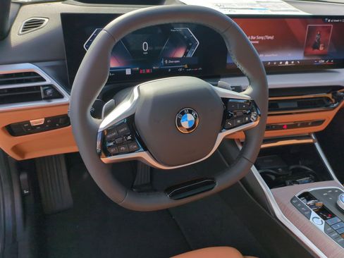 Used 2026 BMW 330i xDrive Sedan w/ Premium Package AWD/4WD image 18