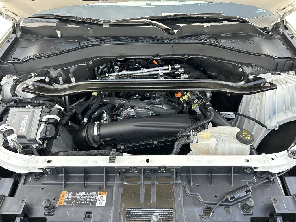 Used 2025 Ford Explorer ST-Line w/ Premium Package RWD image 30