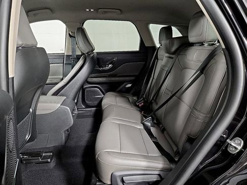 Used 2026 Lincoln Corsair Premiere FWD image 10