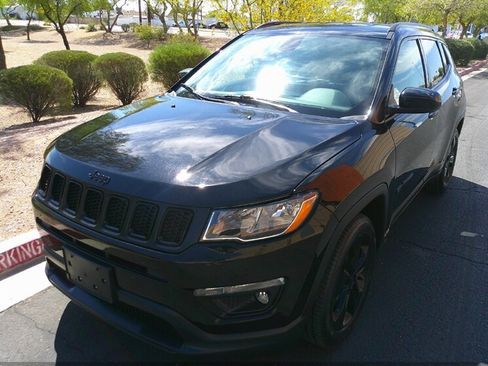 Used 2019 Jeep Compass Altitude image 3