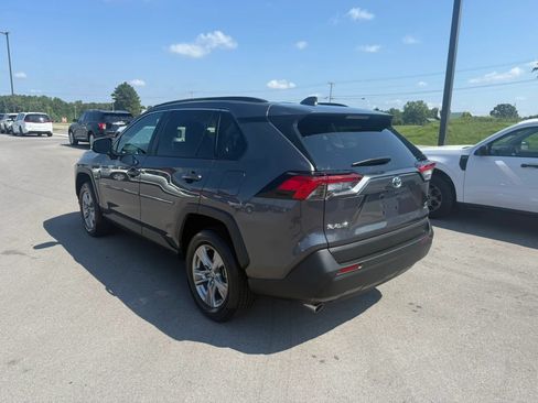 Used 2024 Toyota RAV4 LE AWD/4WD image 3