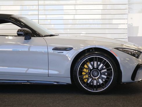 Used 2023 Mercedes-Benz SL 63 AMG 4MATIC w/ Driver Assistance Package image 49