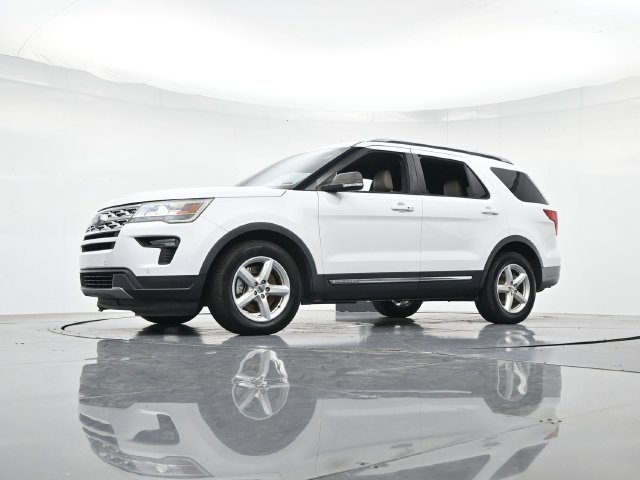 Used 2019 Ford Explorer XLT w/ Equipment Group 202A FWD image 39