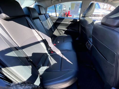 Used 2025 Toyota Camry XLE w/ Premium Package image 20