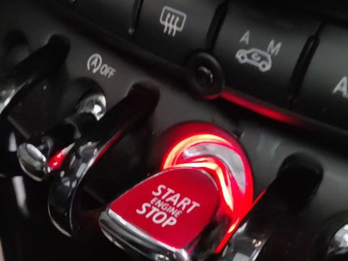 Used 2016 MINI Cooper S image 23