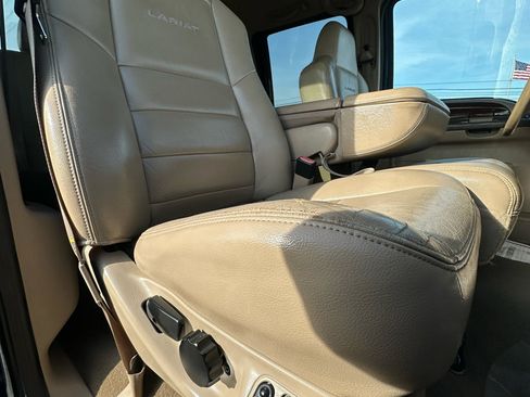 Used 2004 Ford F250 Lariat image 53