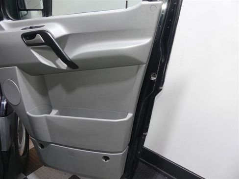 Used 2018 Mercedes-Benz Sprinter 2500 w/ Driver Efficiency Package image 17