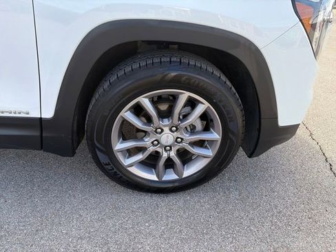 Used 2023 GMC Terrain SLT image 48