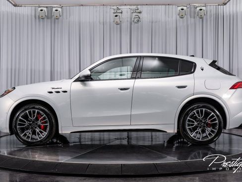 Used 2023 Maserati Grecale Modena image 10