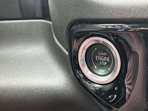 Used 2023 Chevrolet Silverado 1500 High Country w/ High Country Premium Package image 35