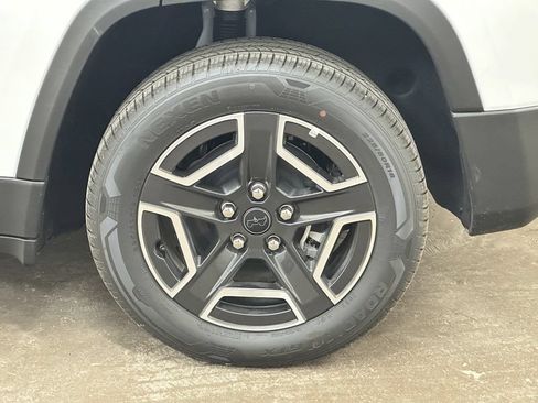 New 2026 Jeep Cherokee Limited AWD/4WD image 43