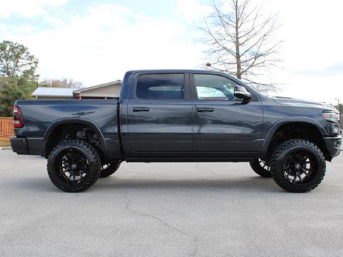 Used 2021 RAM 1500 Limited w/ Night Edition image 4