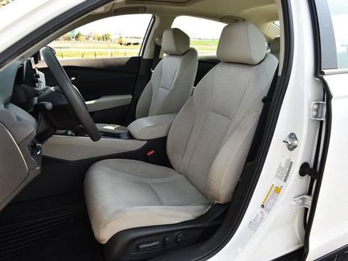 Used 2024 Honda Accord EX image 19