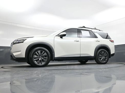 Used 2022 Nissan Pathfinder SV image 44