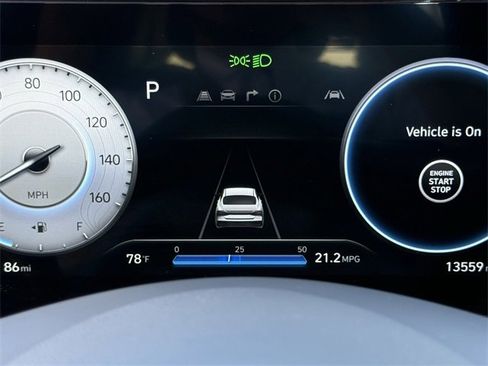 Used 2025 Hyundai Elantra SEL image 13