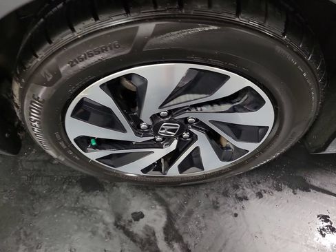 Used 2018 Honda Civic LX image 11