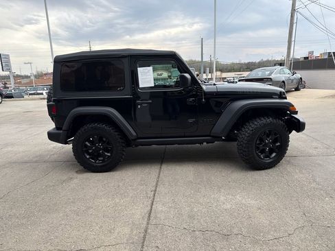 Used 2021 Jeep Wrangler Sport AWD/4WD image 6