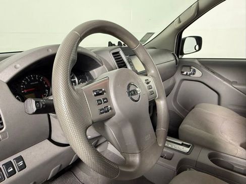 Used 2019 Nissan Frontier SV AWD/4WD image 16