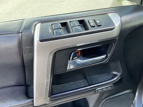 Used 2017 Toyota 4Runner Limited AWD/4WD image 17