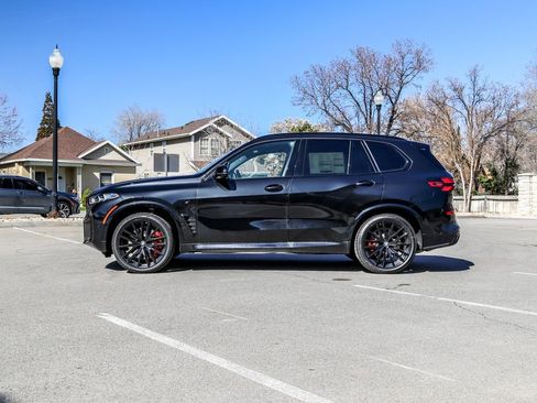 New 2026 BMW X5 M60i image 2