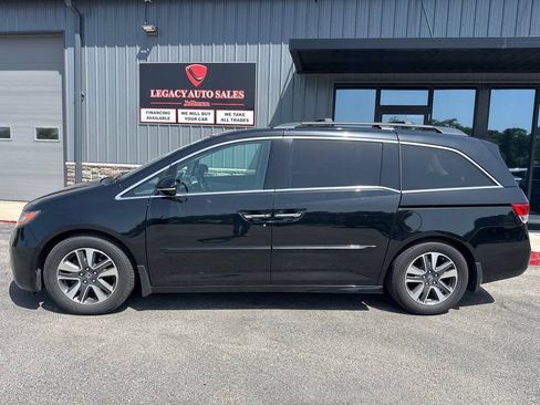 Used 2016 Honda Odyssey Touring image 2