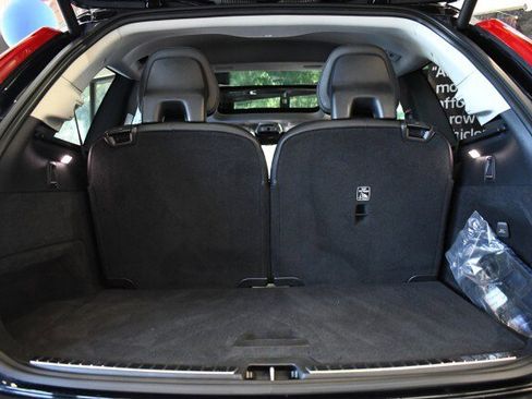 Used 2020 Volvo XC90 T6 Momentum w/ Protection Package Premier AWD/4WD image 18