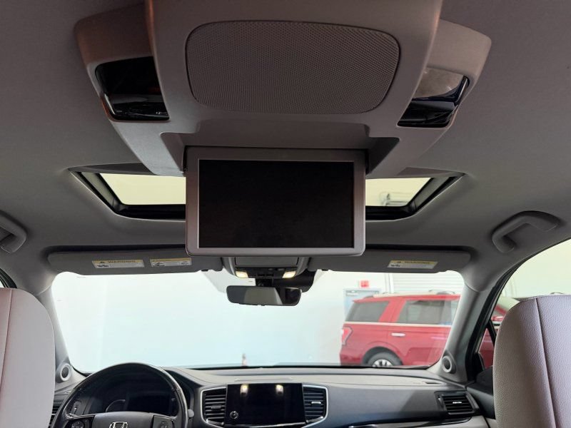 Used 2019 Honda Pilot Elite image 24