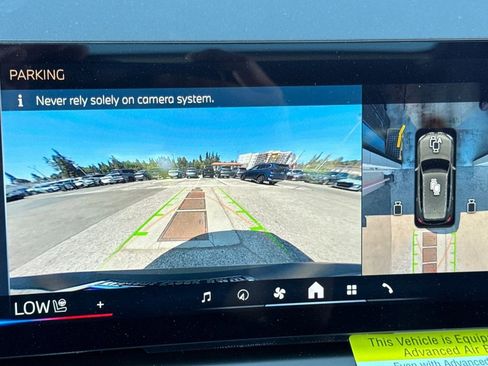 Used 2025 BMW X3 xDrive30i w/ Premium Package image 25