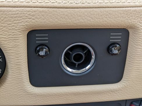 Used 2010 Rolls-Royce Ghost Base image 35