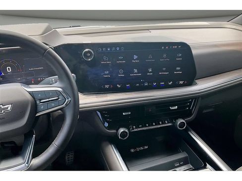 Used 2026 Chevrolet Tahoe Z71 AWD/4WD image 8
