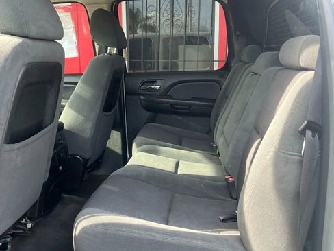 Used 2009 Chevrolet Avalanche LT image 8