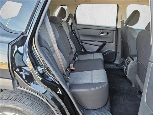 Used 2019 Toyota RAV4 Limited w/ Advanced Technology Package image 19