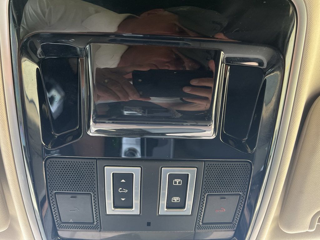 Used 2017 Land Rover Range Rover HSE AWD/4WD image 29