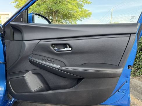 Used 2025 Nissan Sentra SV FWD image 28